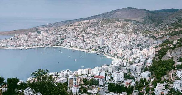 Saranda – Strand, Stadt & Cannabisflair