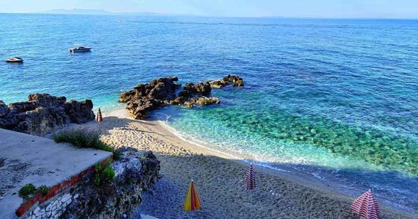 Dhermi – Riviera-Flair & klare Momente