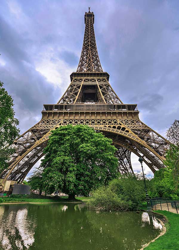 eiffeltour paris cannabis urlaub