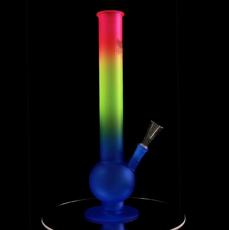 kleiner glasbong cananbis