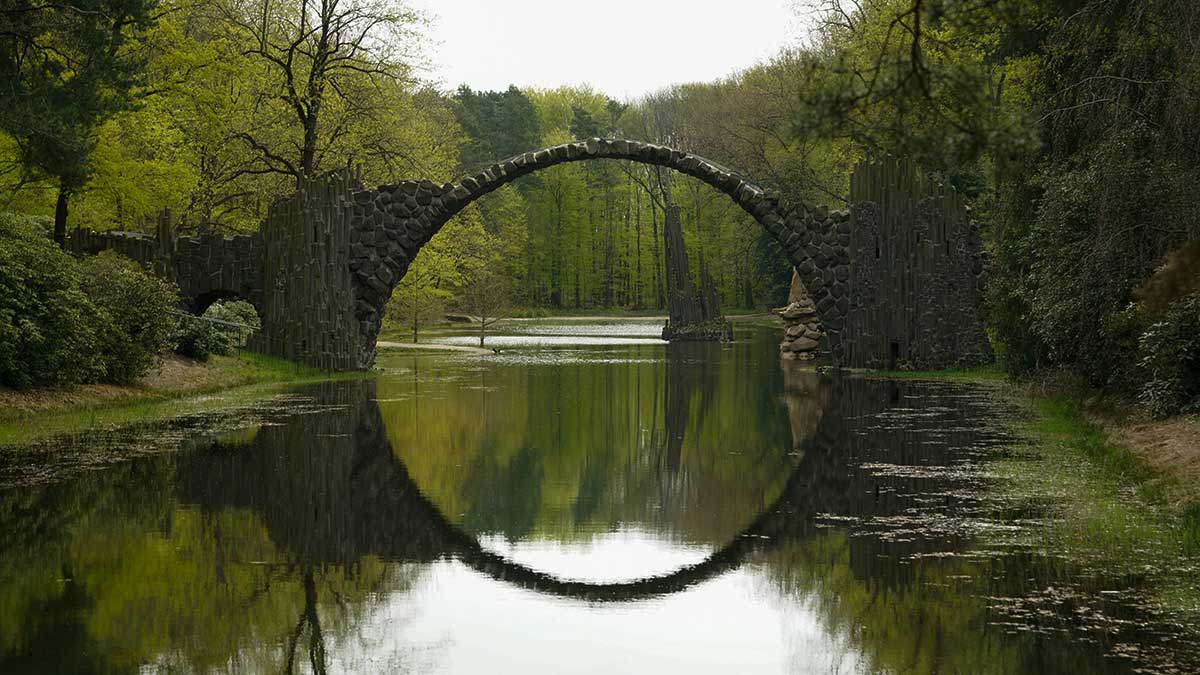Rakotzsee & Teufelsbrücke – Mystik & Reise