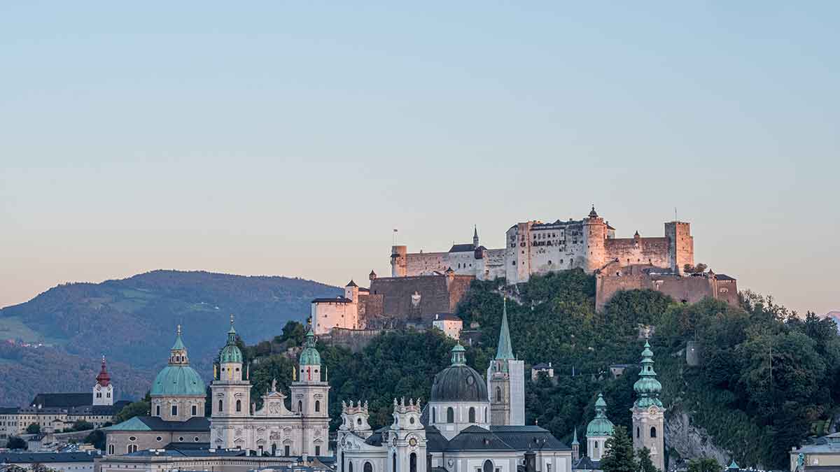 Salzburg in Österreich ist ein Ort voller Schönheit und Anmut.