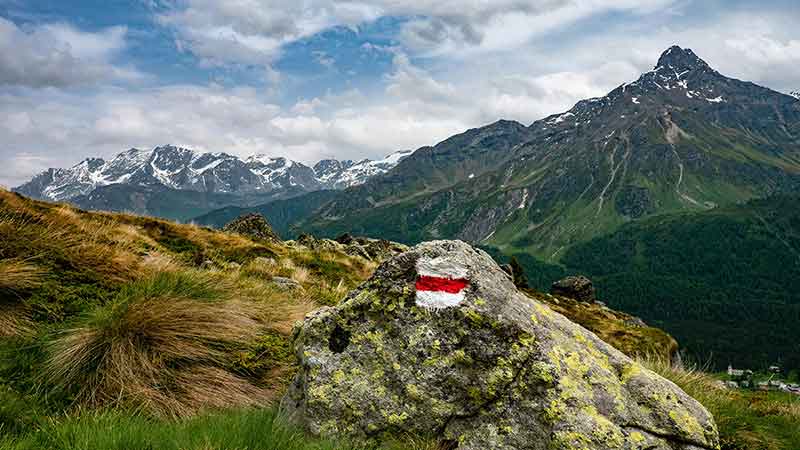 Greina: Cannabis-Wanderung in der Tundra