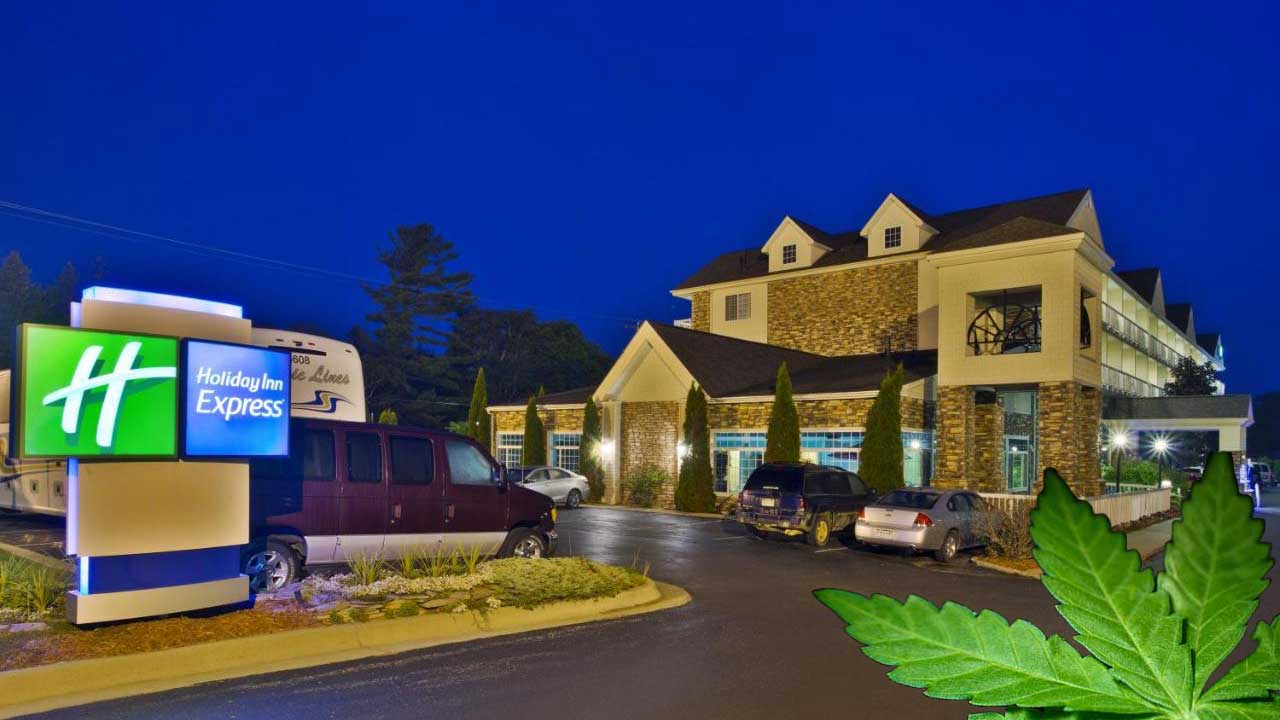 Holiday Inn Express Mackinaw City