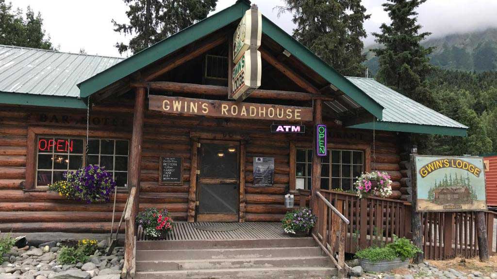 Gwin's Lodge & Roadhouse
