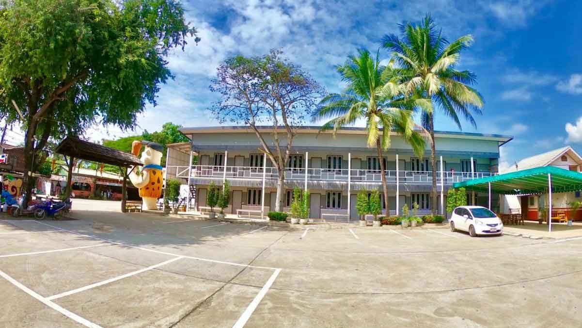 Revolution Hostel Pai