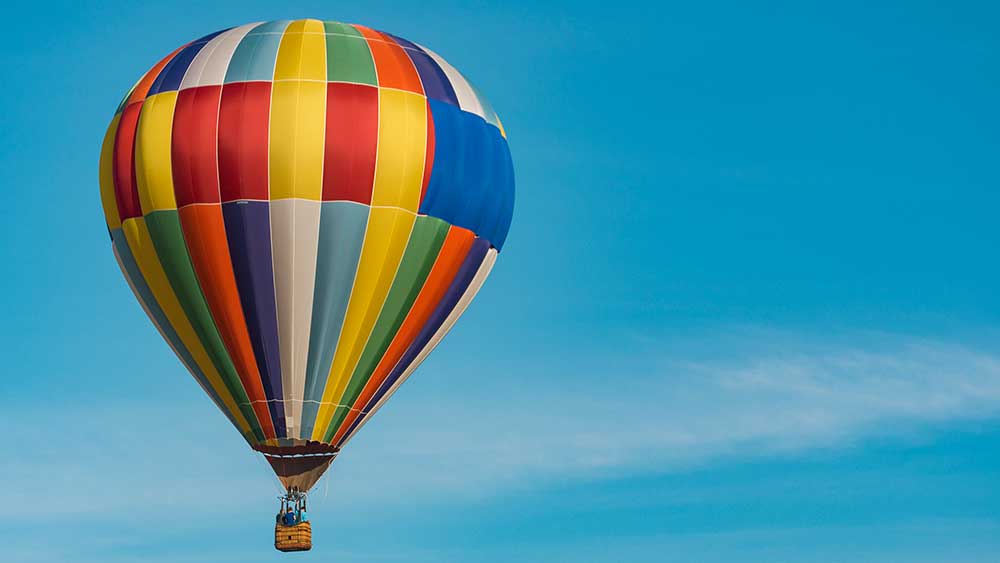 Ballonfahrten & Cannabis im Herzen der Alpen