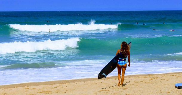 Stoke Surf House San Sebastian Surf Camp