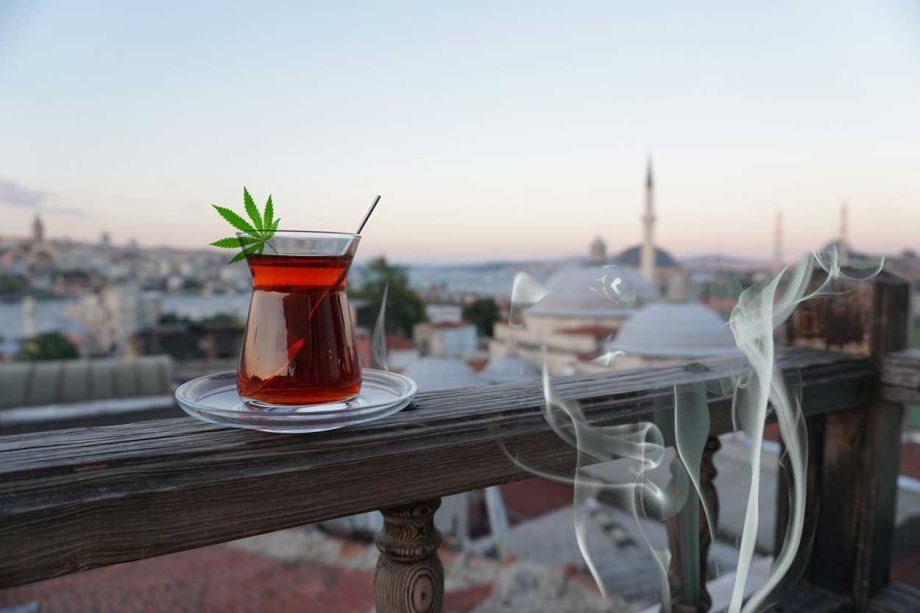 Cannabis Urlaub in Istanbul - kuru, nevale, muhur
