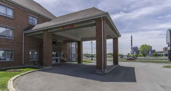 Cannabis Ferien in Kanada - Quality Suites Laval