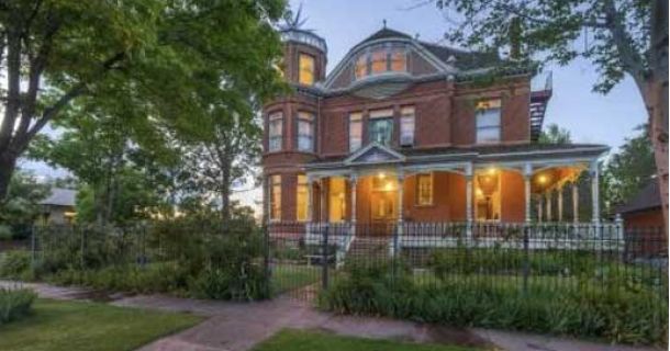 Lumber Baron Inn & Gardens