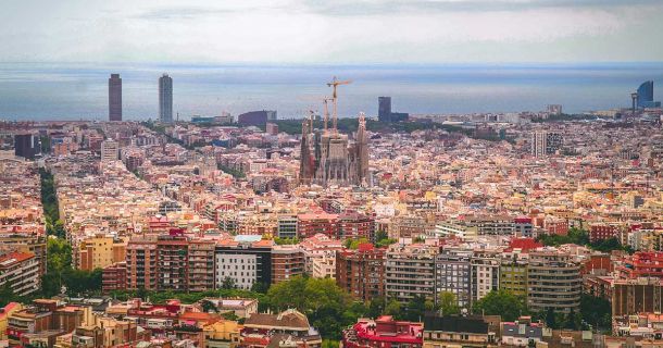 Städtereise nach Barcelona: Cannabis Social Clubs & Nachtleben