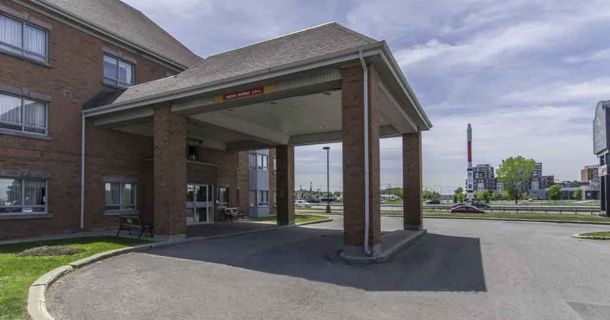 Cannabis Ferien in Kanada - Quality Suites Laval