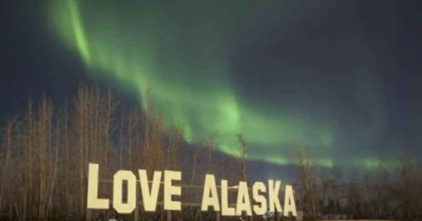 Pike's Waterfront Lodge