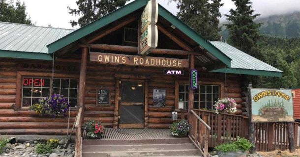 Gwin's Lodge & Roadhouse