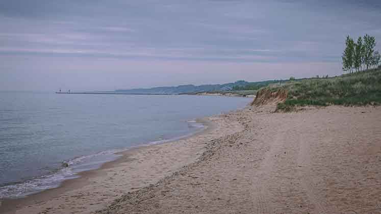 Warren Dunes State Park