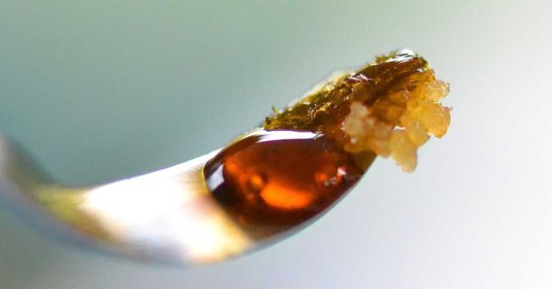 Neue Arten von Cannabis Konzentrate - SHATTER - WAX - CRUMBLE - LIVE RESIN