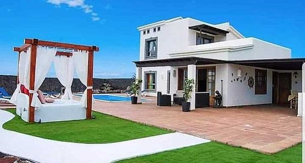 Villa Half Baked