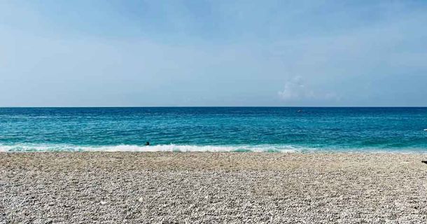 Himare – Küstenidylle mit alter Seele