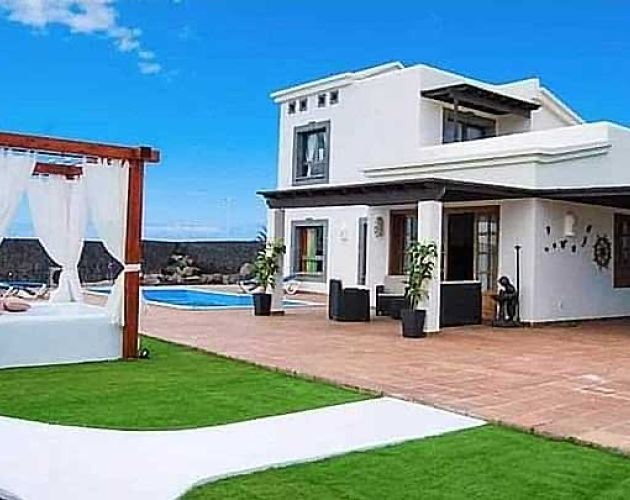 Villa Half Baked
