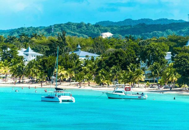 Reggaebus Jamaika – Dein authentischer Cannabis-Urlaub