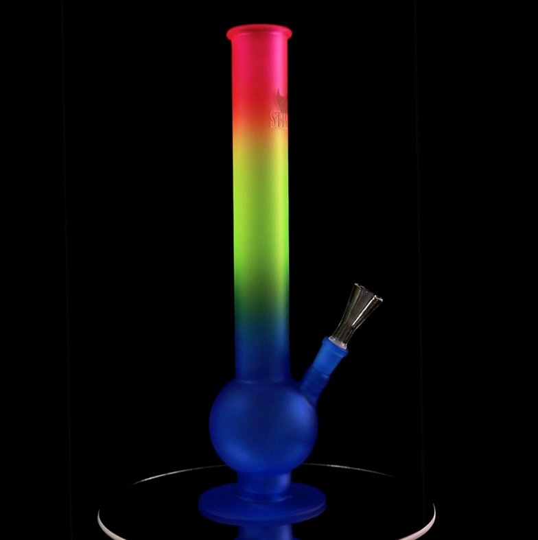 kleiner glasbong cananbis