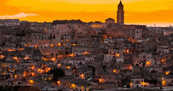 Cannabis Urlaub in Matera – Magie aus Stein & Rauch