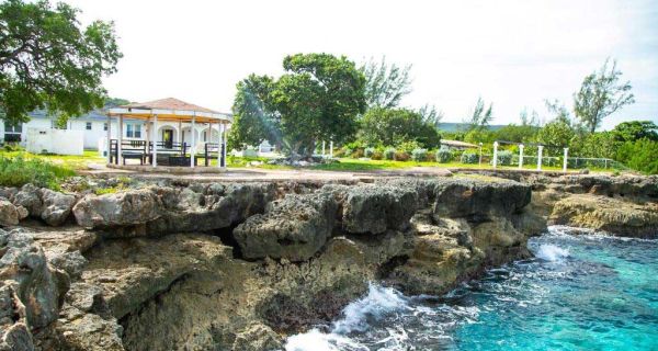 Maranatha Villa