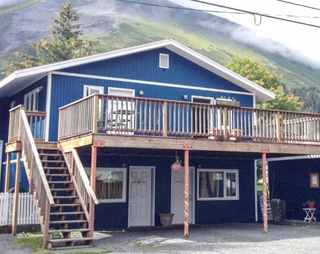 Sea Treasures Inn