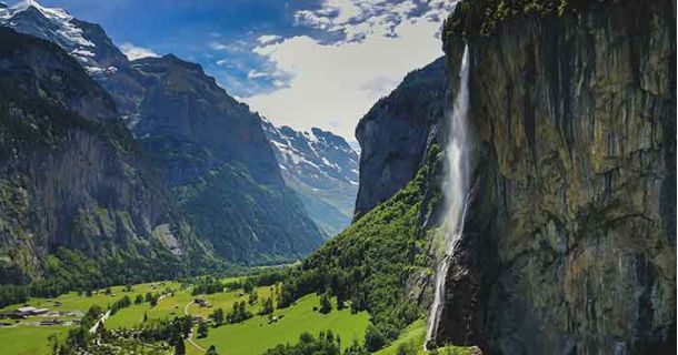 Lauterbrunnen: 72 Wasserfälle & Cannabis-Guide