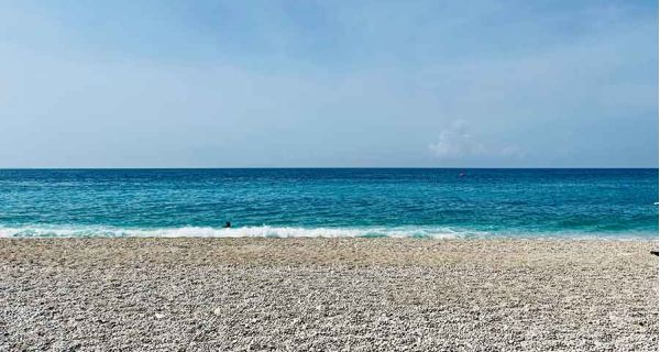 Himare – Küstenidylle mit alter Seele