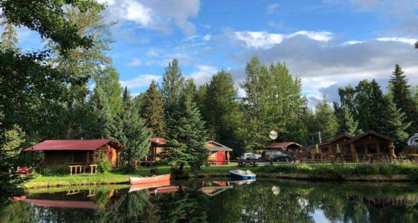 Hope Alaska's Bear Creek Lodge