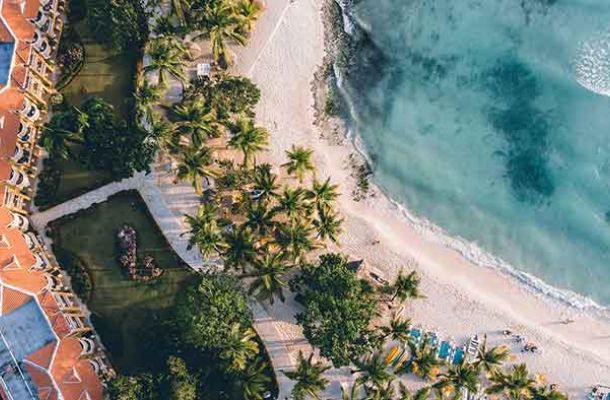 All-Inclusive-Resort in der Karibik mit Meerblick